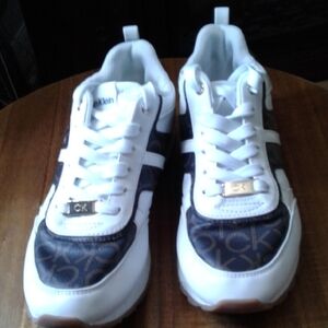 Calvin Klein White and Brown Sneakers Modern Sporty Design